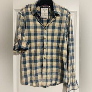 Guess Jeans Men’s Button-up Plaid Shirt. Size: Medium. Color: Blue and Maize.